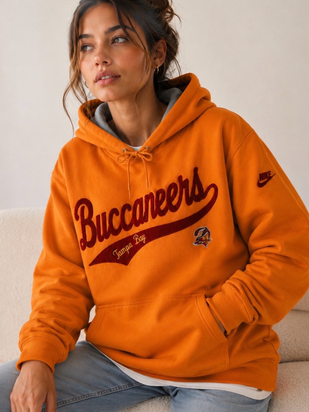 Nike NFL Tampa Bay Buccaneers Pullover Hoodie – Women’s Small